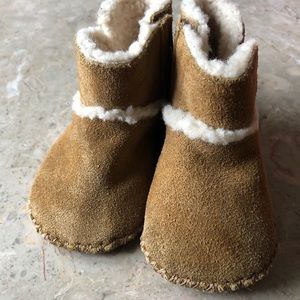 Ugg baby booties